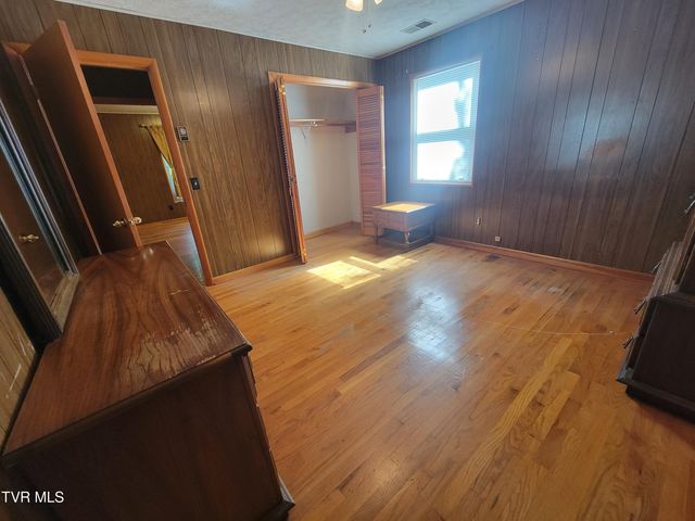 19370 Us Highway 23, Duffield, VA 24244