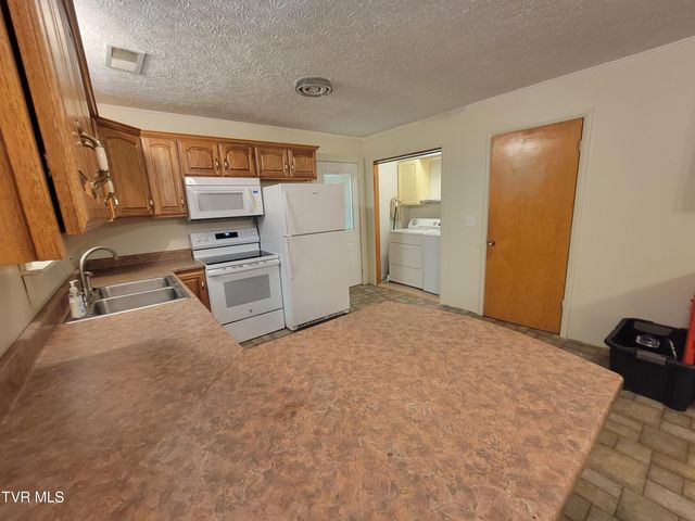 19370 Us Highway 23, Duffield, VA 24244