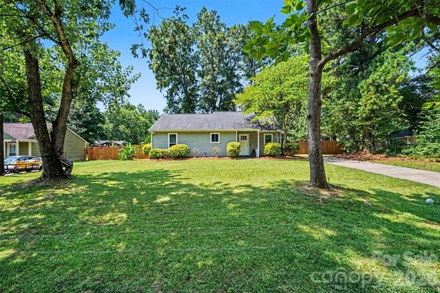 6008 Trysting Road, Charlotte, NC 28227