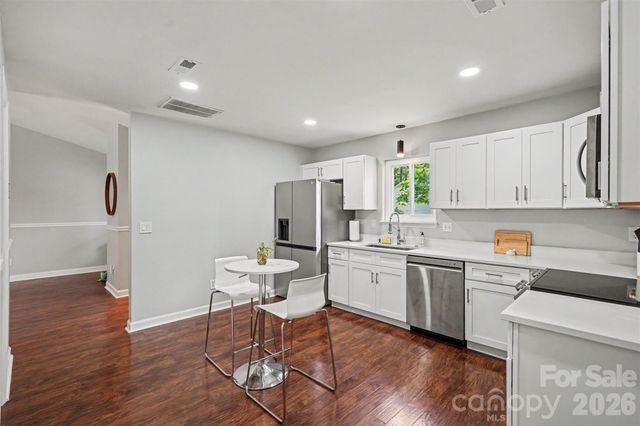 6008 Trysting Road, Charlotte, NC 28227