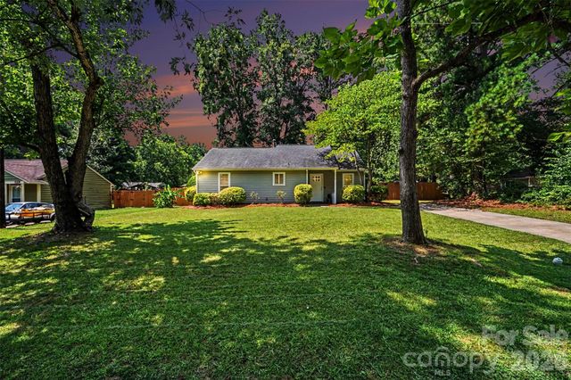 6008 Trysting Road, Charlotte, NC 28227