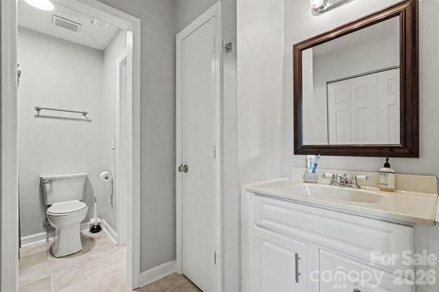 6008 Trysting Road, Charlotte, NC 28227