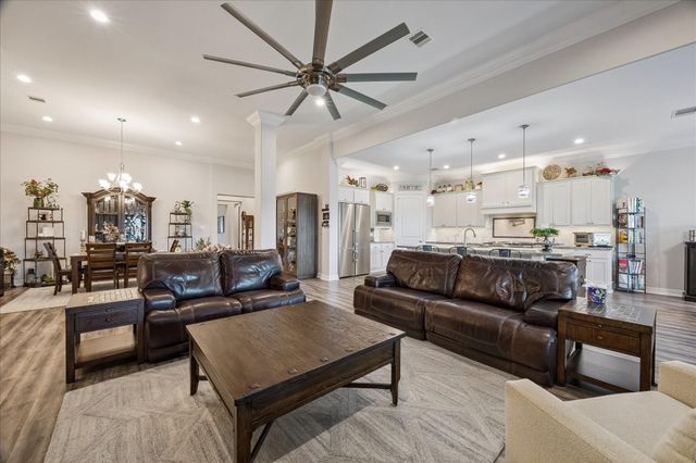 628 Appia Drive, Kemah, TX 77565