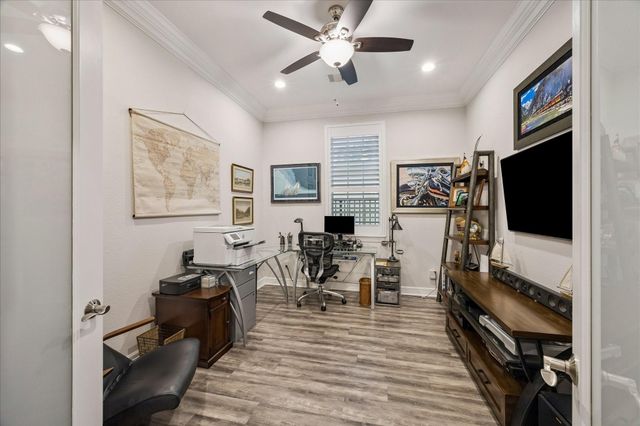 628 Appia Drive, Kemah, TX 77565