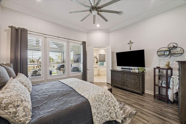 628 Appia Drive, Kemah, TX 77565