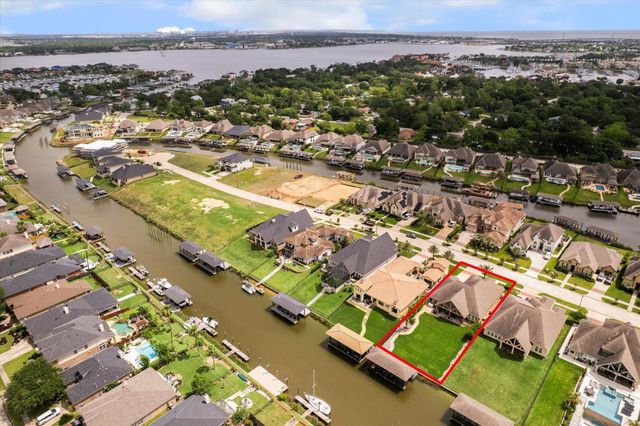 628 Appia Drive, Kemah, TX 77565