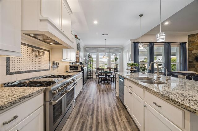628 Appia Drive, Kemah, TX 77565