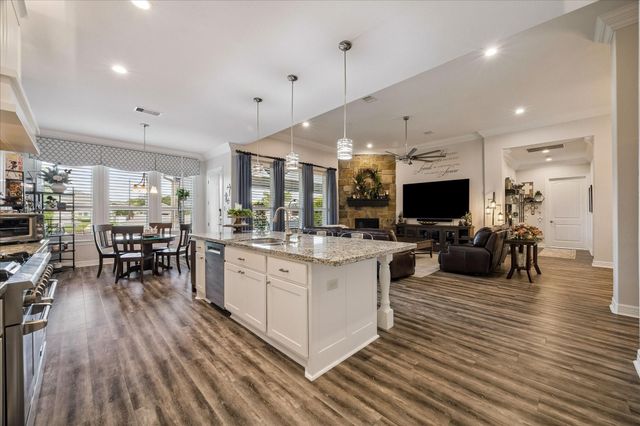 628 Appia Drive, Kemah, TX 77565