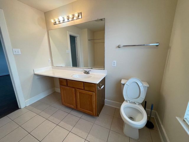 11928 Prior Park, Houston, TX 77047