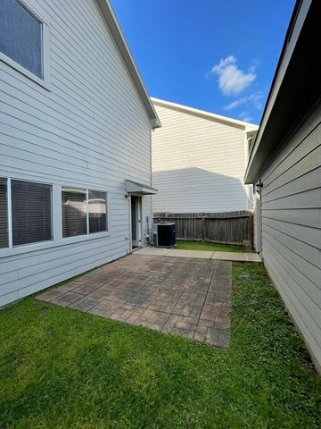 11928 Prior Park, Houston, TX 77047