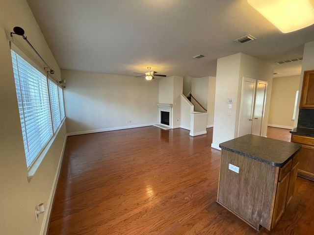 11928 Prior Park, Houston, TX 77047