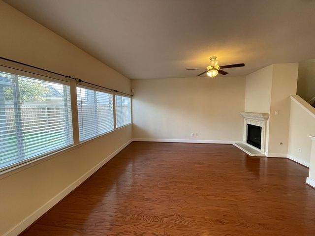 11928 Prior Park, Houston, TX 77047