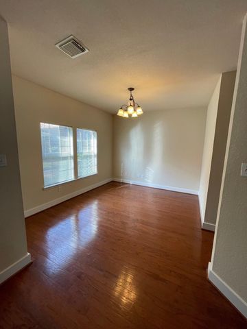 11928 Prior Park, Houston, TX 77047