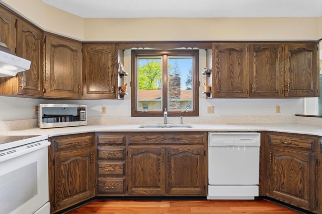 4120 Lyon Drive, Upper Arlington, OH 43220