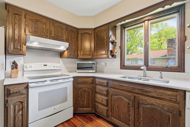 4120 Lyon Drive, Upper Arlington, OH 43220