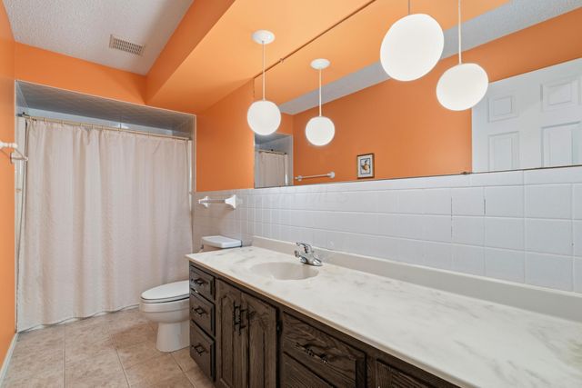 4120 Lyon Drive, Upper Arlington, OH 43220