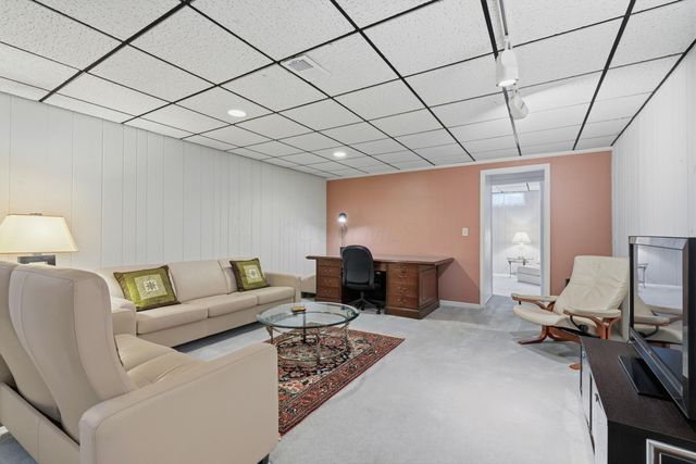 4120 Lyon Drive, Upper Arlington, OH 43220