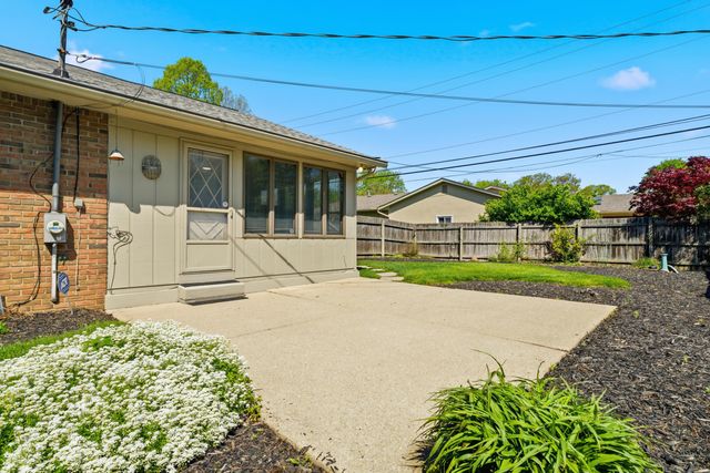 4120 Lyon Drive, Upper Arlington, OH 43220
