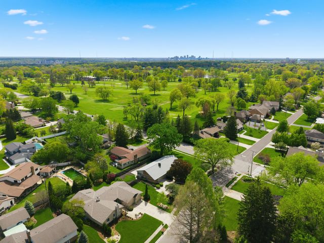 4120 Lyon Drive, Upper Arlington, OH 43220