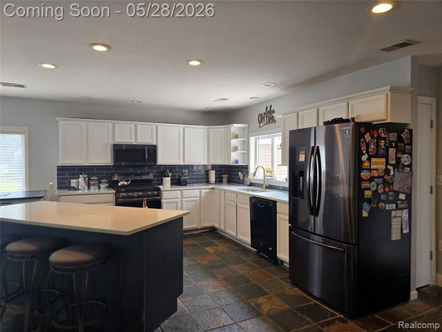 135 N Haven Street, Novi, MI 48377