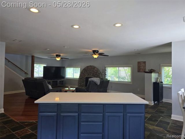 135 N Haven Street, Novi, MI 48377