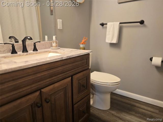135 N Haven Street, Novi, MI 48377