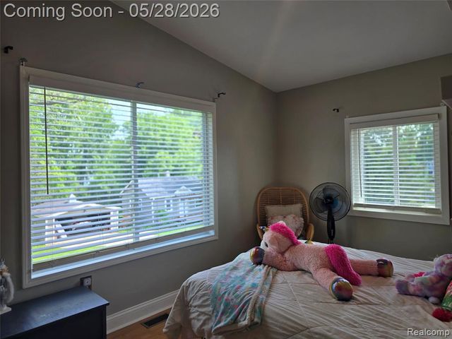 135 N Haven Street, Novi, MI 48377