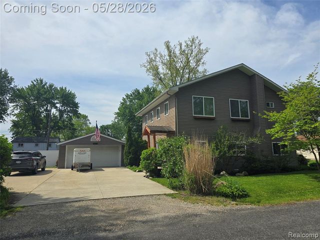 135 N Haven Street, Novi, MI 48377