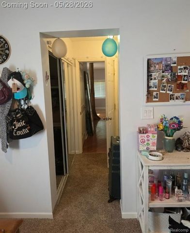 135 N Haven Street, Novi, MI 48377