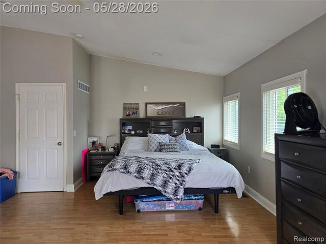 135 N Haven Street, Novi, MI 48377