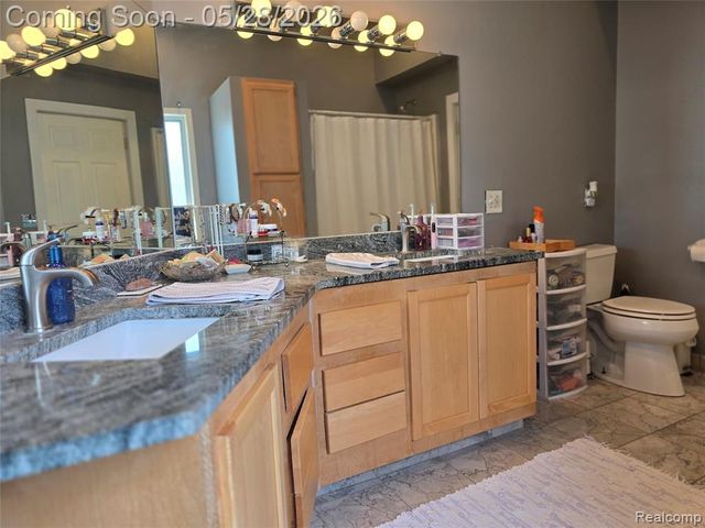 135 N Haven Street, Novi, MI 48377