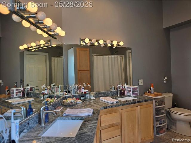 135 N Haven Street, Novi, MI 48377