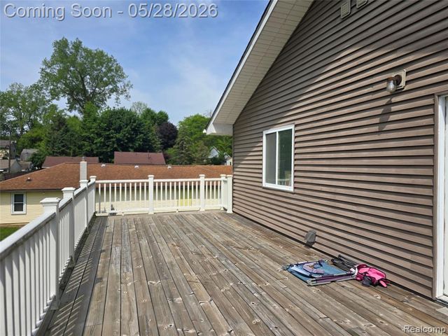 135 N Haven Street, Novi, MI 48377