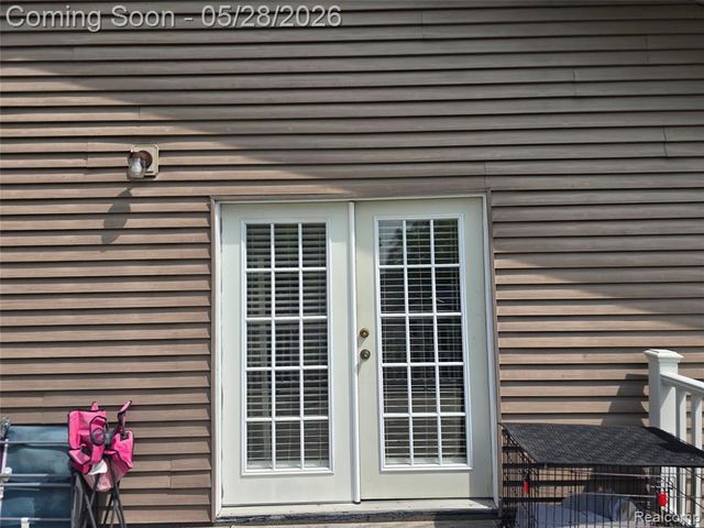 135 N Haven Street, Novi, MI 48377