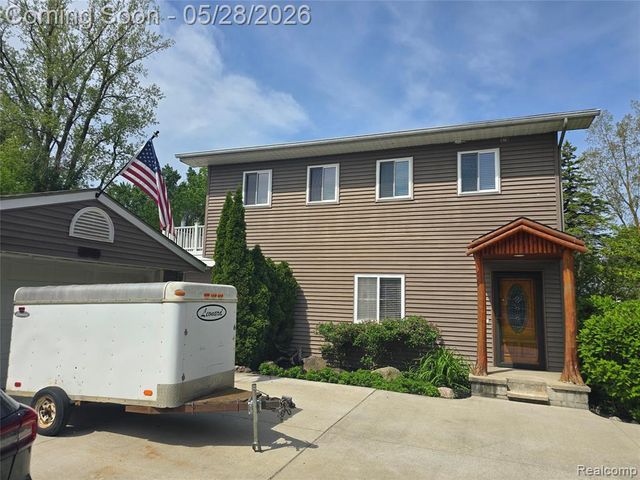 135 N Haven Street, Novi, MI 48377