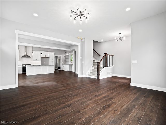 6774 Middlebrook Boulevard, Middleburg Heights, OH 44130