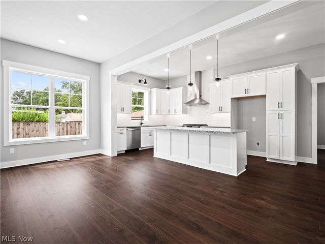 6774 Middlebrook Boulevard, Middleburg Heights, OH 44130