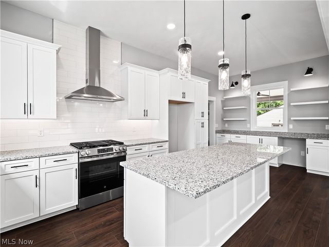 6774 Middlebrook Boulevard, Middleburg Heights, OH 44130