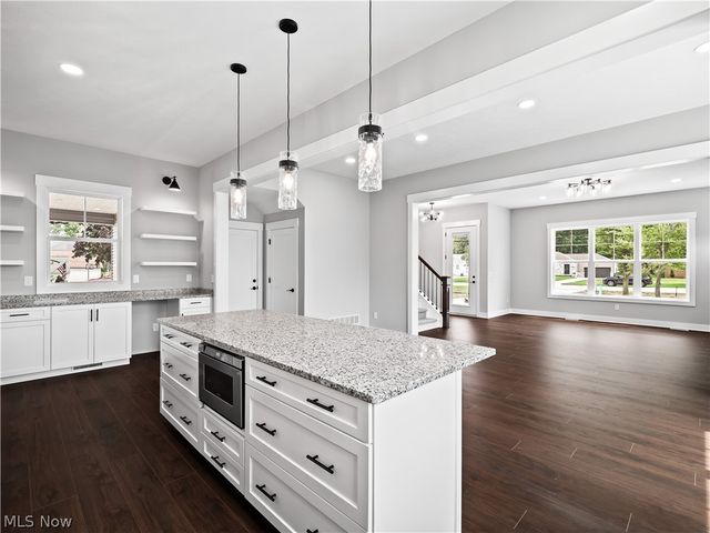 6774 Middlebrook Boulevard, Middleburg Heights, OH 44130