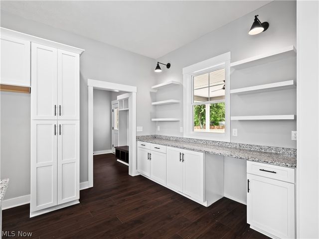 6774 Middlebrook Boulevard, Middleburg Heights, OH 44130