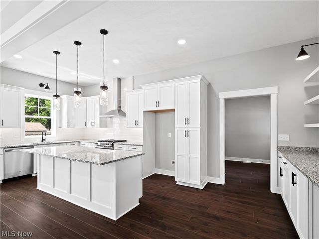 6774 Middlebrook Boulevard, Middleburg Heights, OH 44130