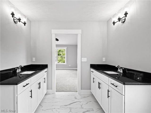 6774 Middlebrook Boulevard, Middleburg Heights, OH 44130