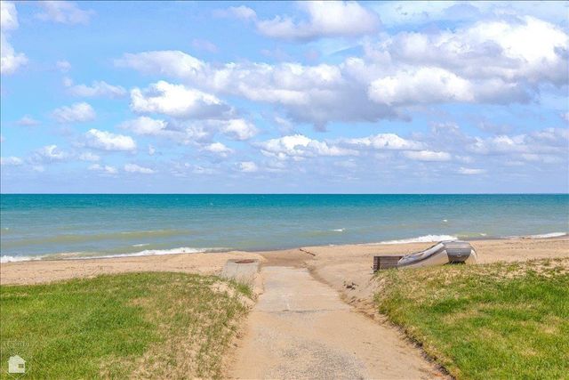 3079 Sandy Oaks Lane, Fort Gratiot Twp, MI 48059
