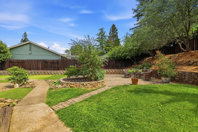 1646 Hedland Pl, El Dorado Hills, CA 95762