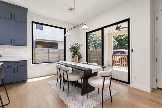 2717 Lyons RD 1, Austin, TX 78702