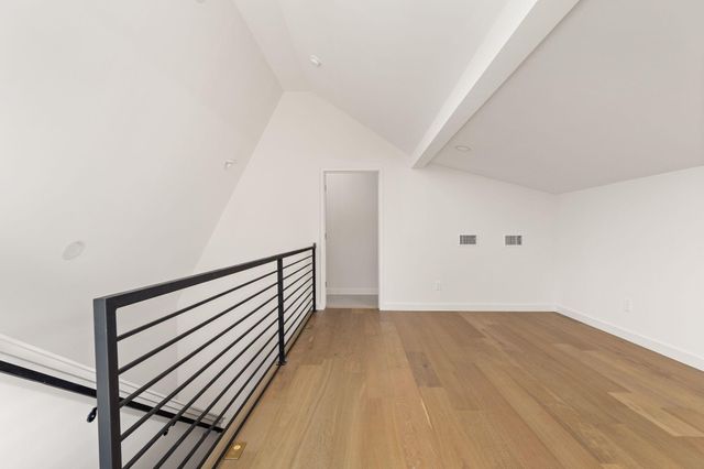 2717 Lyons RD 1, Austin, TX 78702