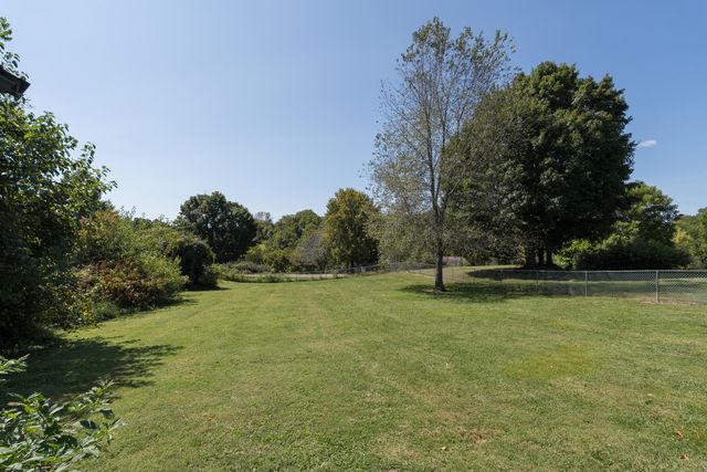 40 Charlotte Heights, Williamstown, KY 41097