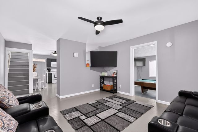 40 Charlotte Heights, Williamstown, KY 41097