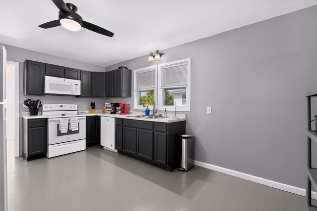 40 Charlotte Heights, Williamstown, KY 41097