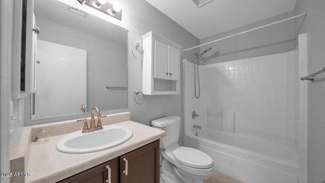 3216 W MARK Lane, Phoenix, AZ 85083